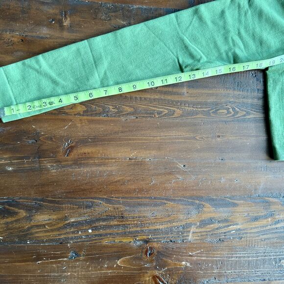 Fabletics Kinsley Seamless Cropped Long Sleeve Top L Hazel Green Athleisure - Picture 9 of 9